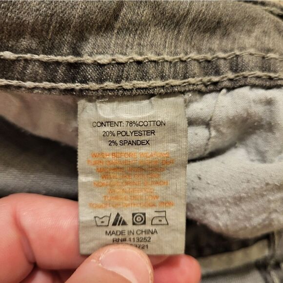 Apple Bottom Jeans with unique back pockets grey wash factory distressed - Picture 14 of 15